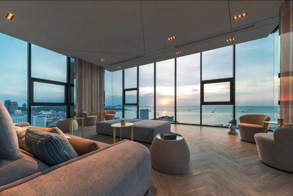 Central Pattaya - Sea View Large Balcony Condo With Infinity Pool Bagian luar foto