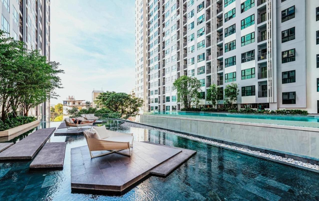 Central Pattaya - Sea View Large Balcony Condo With Infinity Pool Bagian luar foto