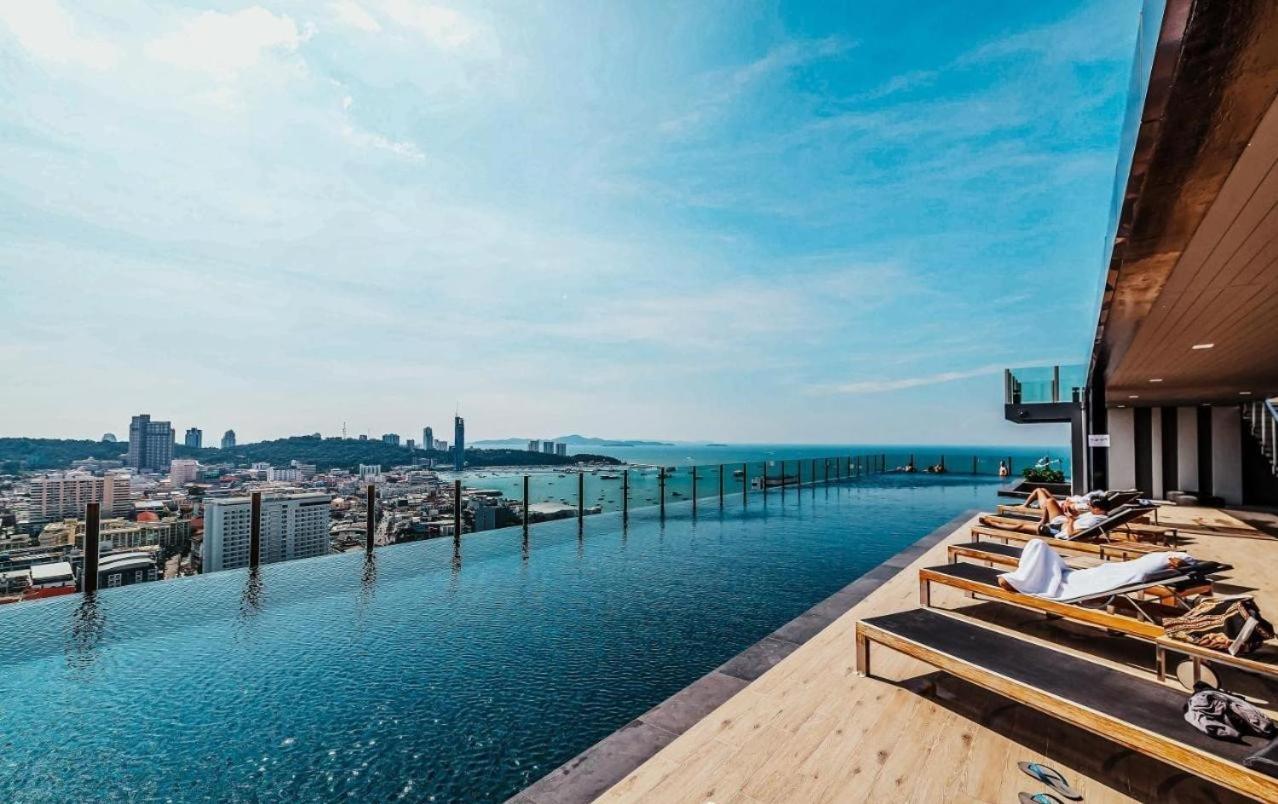 Central Pattaya - Sea View Large Balcony Condo With Infinity Pool Bagian luar foto
