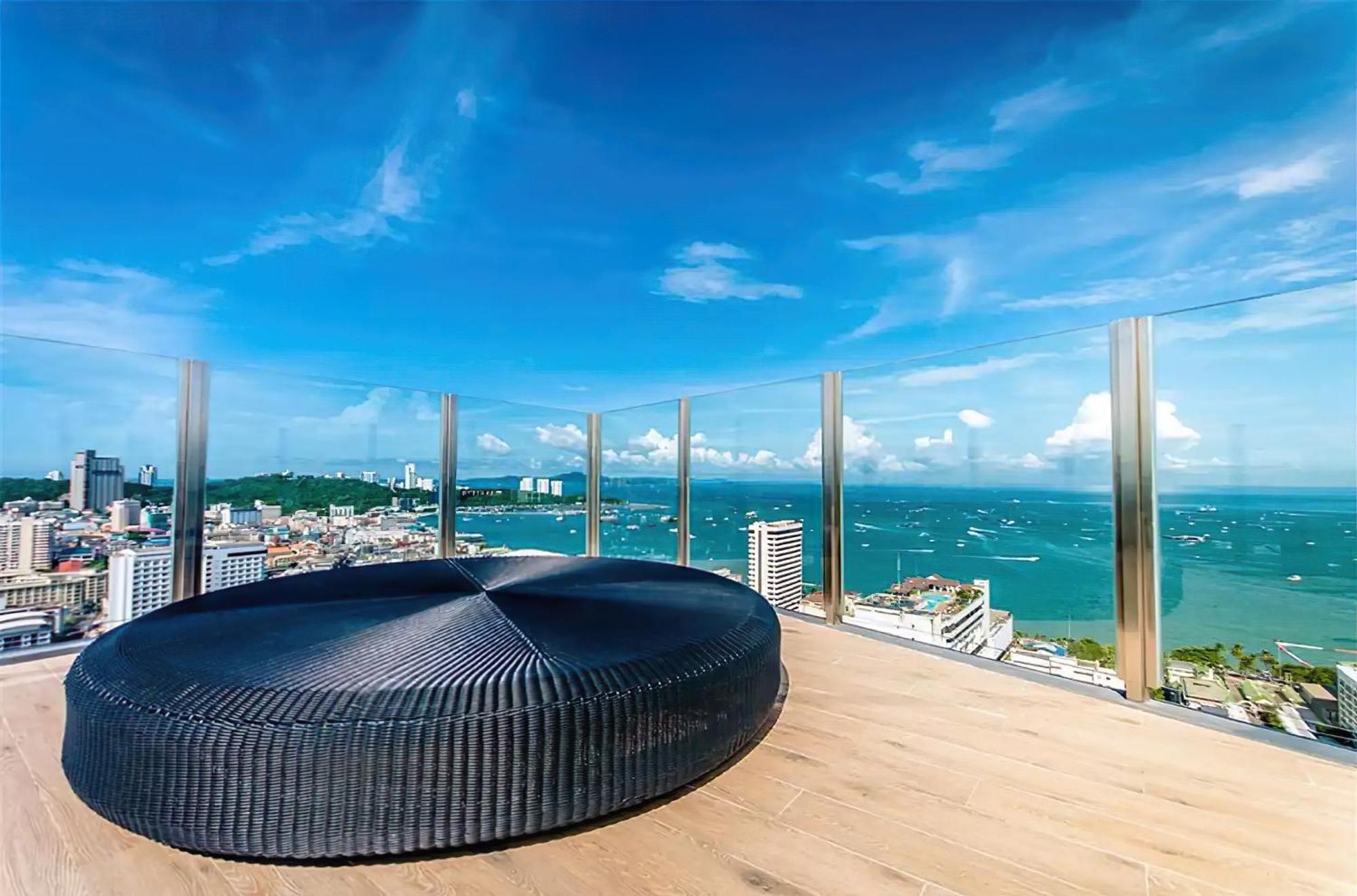 Central Pattaya - Sea View Large Balcony Condo With Infinity Pool Bagian luar foto