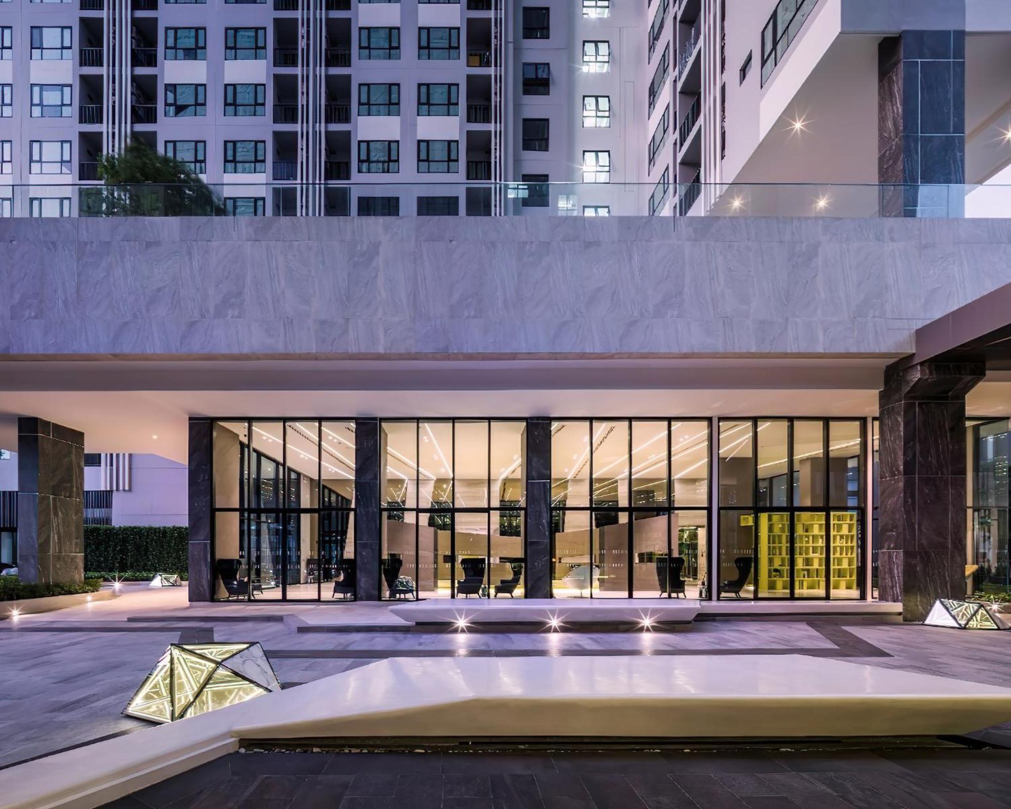 Central Pattaya - Sea View Large Balcony Condo With Infinity Pool Bagian luar foto