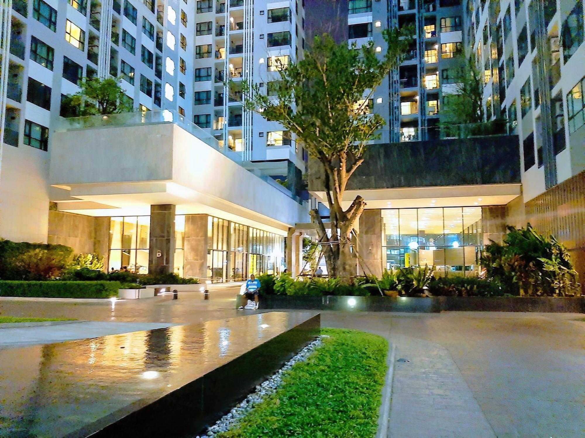 Central Pattaya - Sea View Large Balcony Condo With Infinity Pool Bagian luar foto