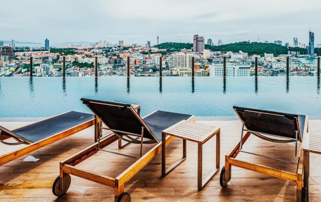 Central Pattaya - Sea View Large Balcony Condo With Infinity Pool Bagian luar foto