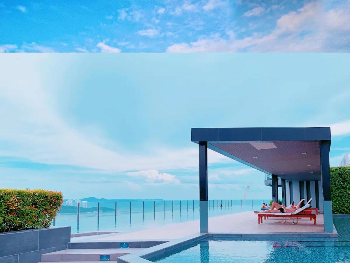 Central Pattaya - Sea View Large Balcony Condo With Infinity Pool Bagian luar foto